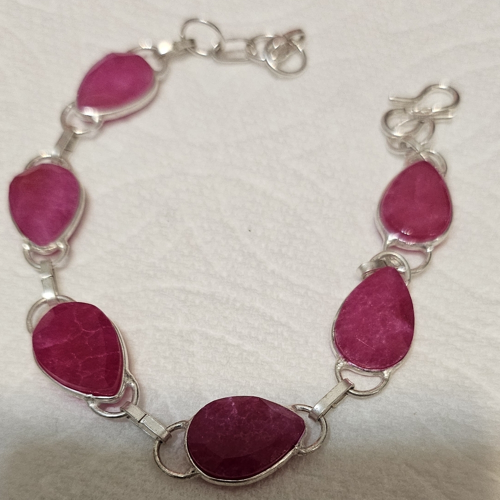 Elegant Rubi And Sterling Silver Stone Bracelet